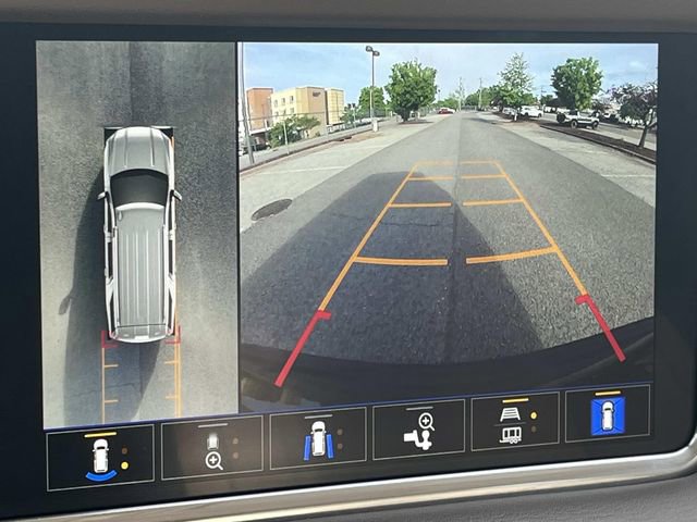 Used 2022 GMC Yukon Denali image 46