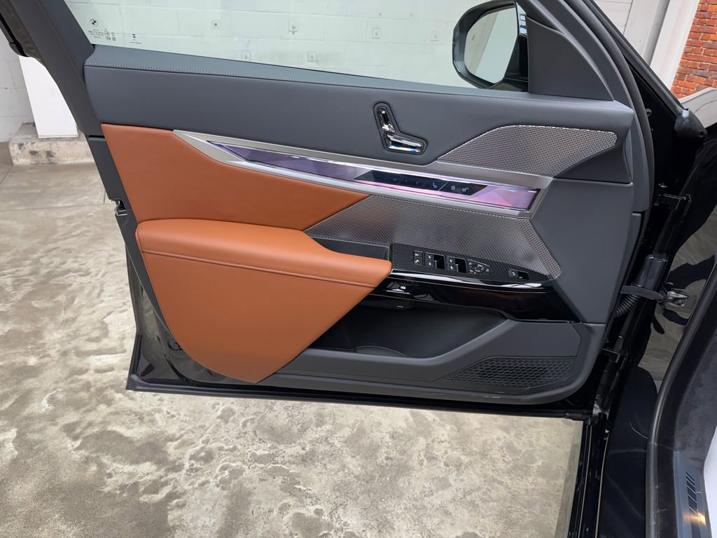 New 2026 BMW 760i xDrive w/ Executive Package image 10