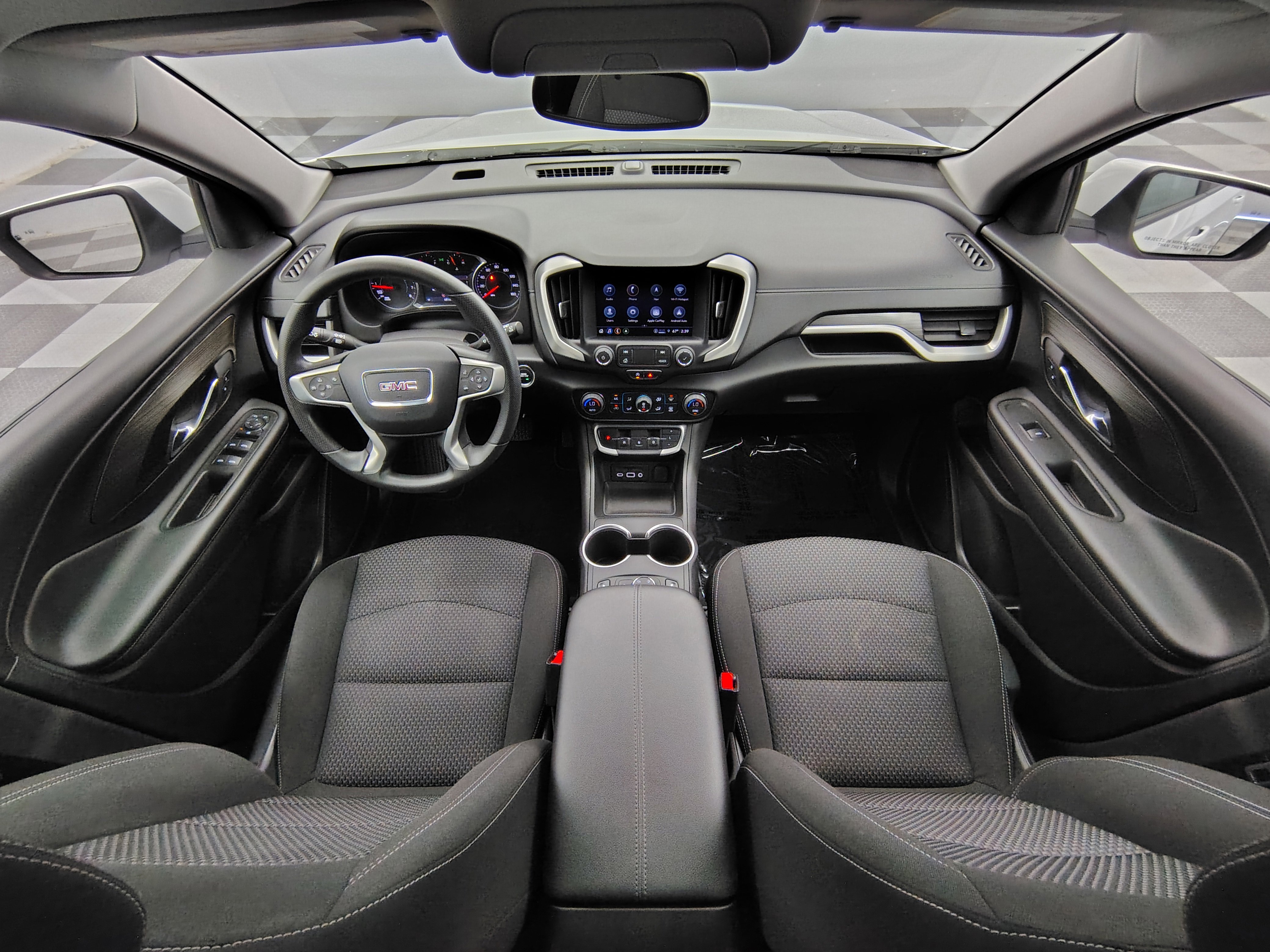 Used 2022 GMC Terrain SLE w/ Driver Convenience Package AWD/4WD image 2