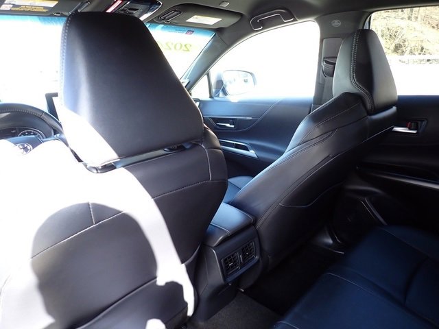 Certified 2024 Toyota Venza XLE image 17