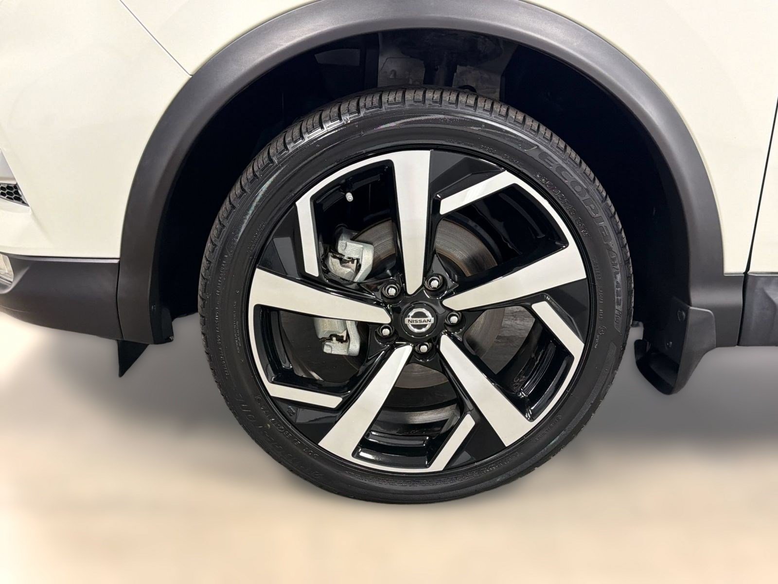 Used 2021 Nissan Rogue Sport SL w/ Premium Package AWD/4WD image 11