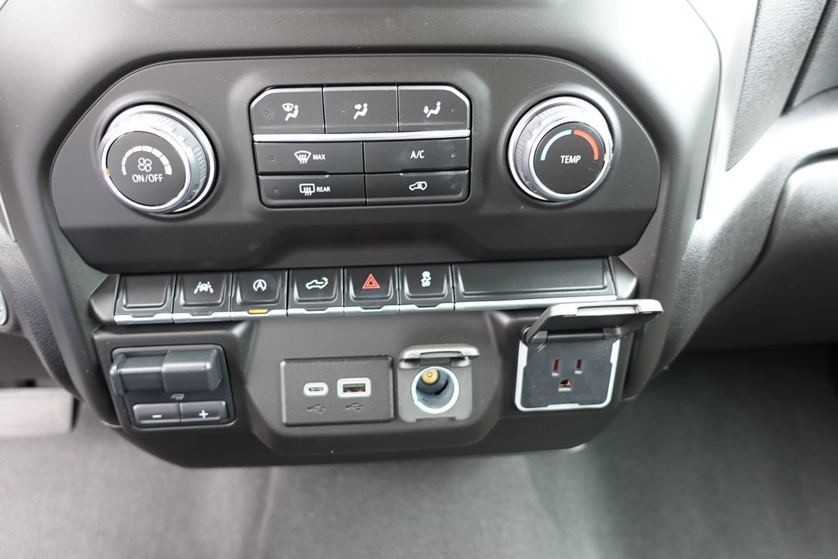 Used 2024 Chevrolet Silverado 1500 Custom AWD/4WD image 44