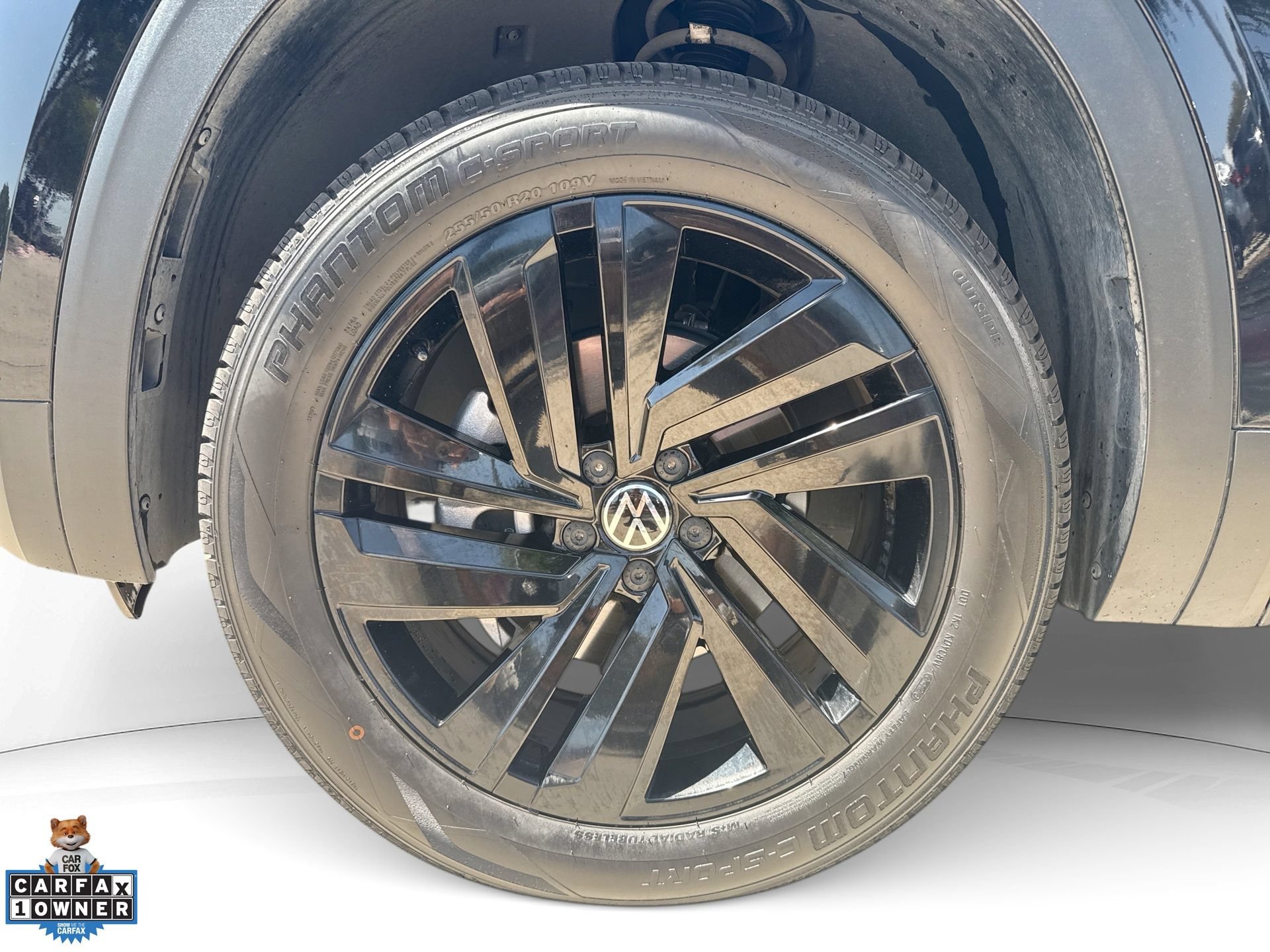 Used 2023 Volkswagen Atlas Cross Sport SE FWD image 19