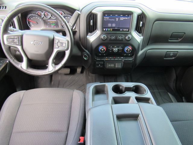Used 2020 Chevrolet Silverado 1500 RST w/ Convenience Package AWD/4WD image 16