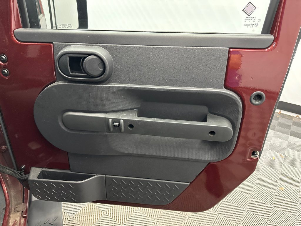 Used 2007 Jeep Wrangler Unlimited Sahara RWD image 11