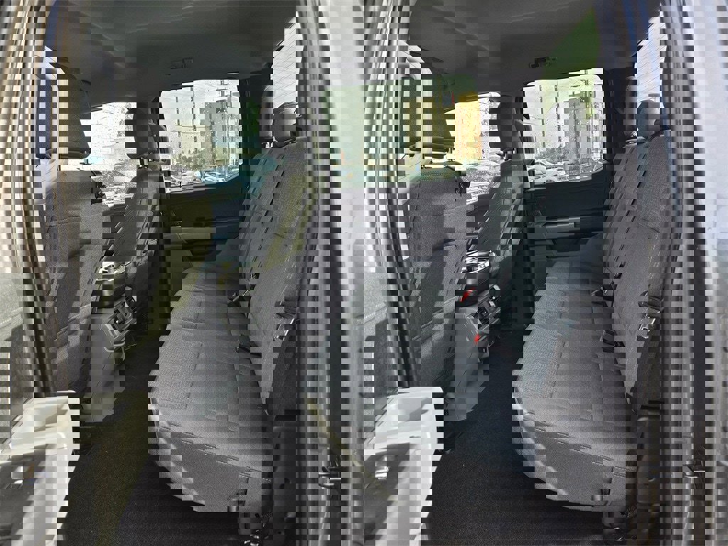 Used 2024 Ford F150 Lightning XLT image 10