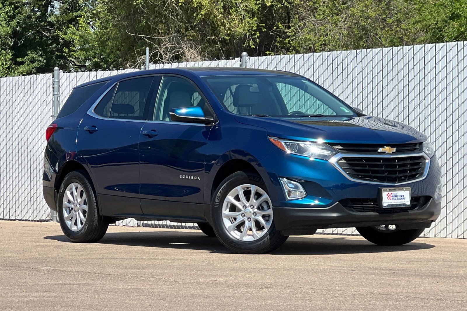 Used 2019 Chevrolet Equinox LT AWD/4WD image 2
