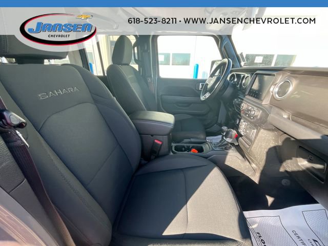Used 2022 Jeep Wrangler Unlimited Sahara w/ Dual Top Group image 27