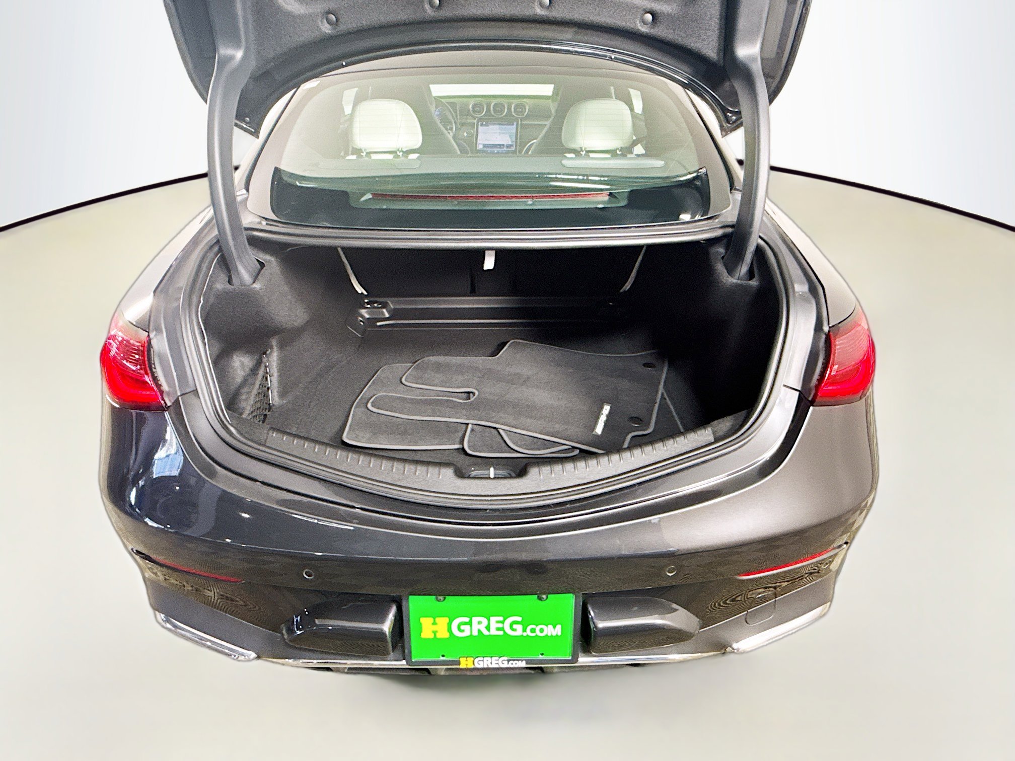 Used 2024 Mercedes-Benz CLE 450 4MATIC Coupe w/ Driver Assistance Package image 33
