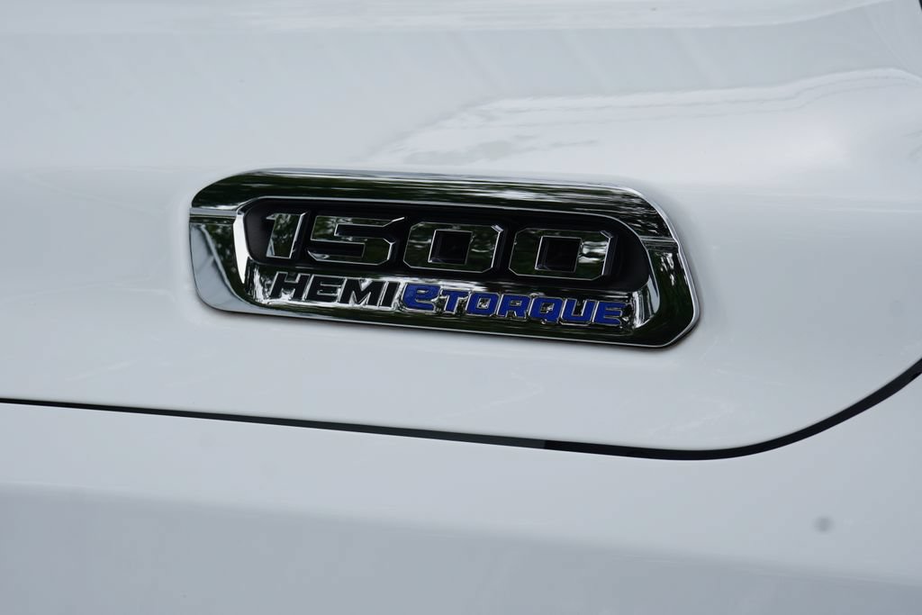 Used 2023 RAM 1500 Big Horn AWD/4WD image 9