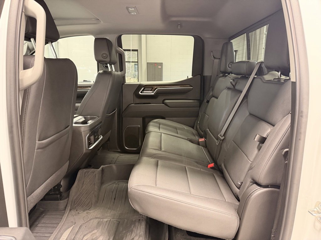 Used 2025 GMC Sierra 1500 Elevation w/ Elevation Premium Package image 21