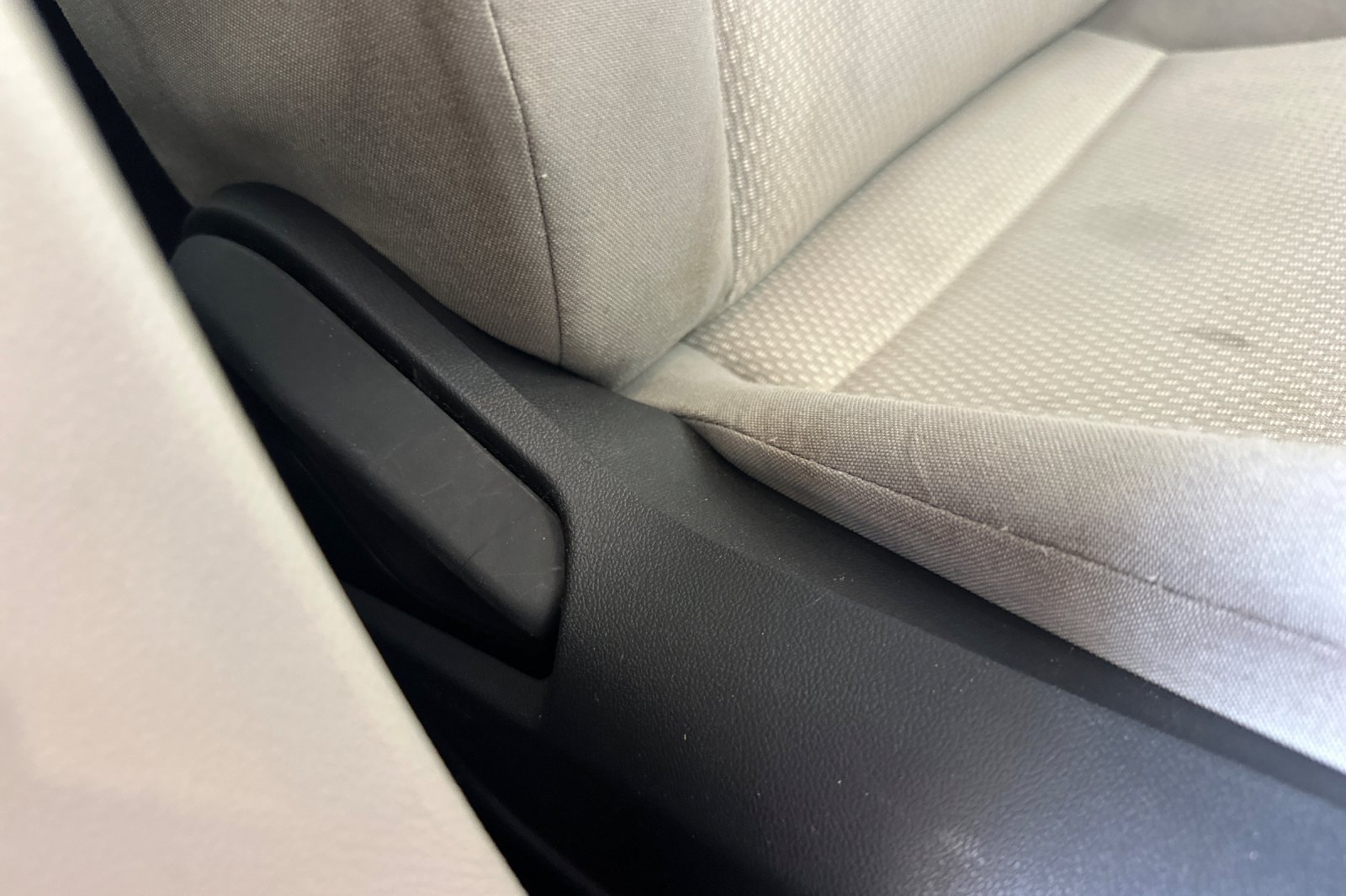 Used 2019 Volkswagen Jetta S w/ Driver Assistance Package FWD image 22