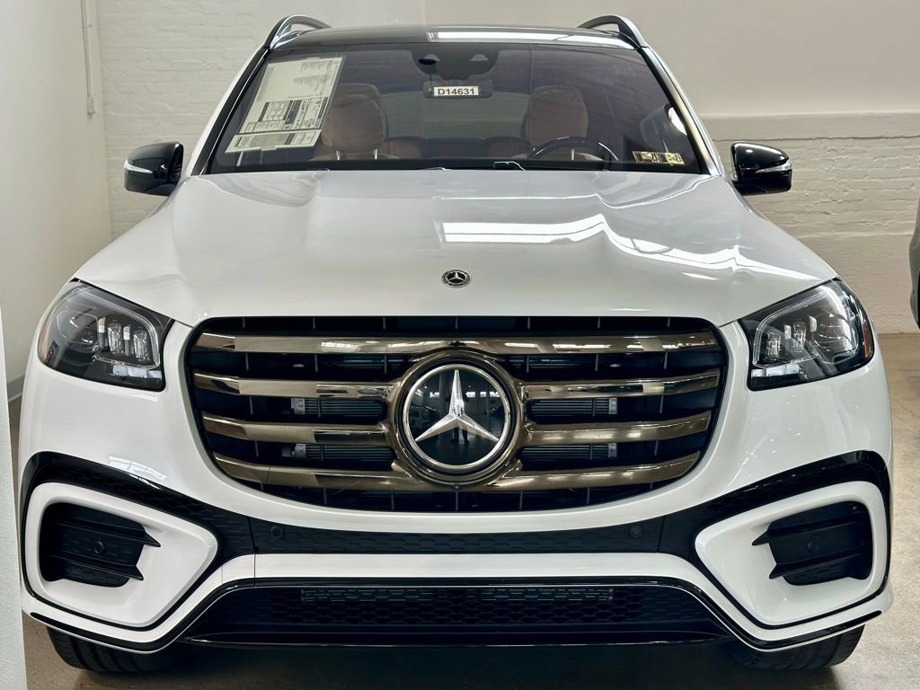New 2026 Mercedes-Benz GLS 580 4MATIC image 2