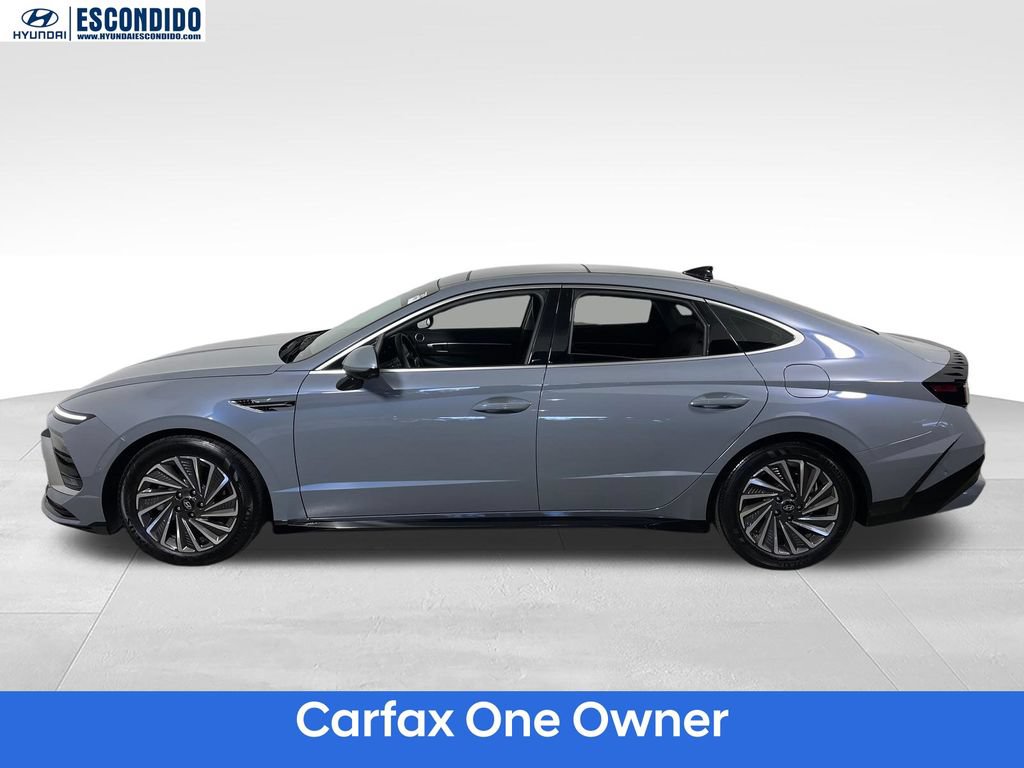 Certified 2025 Hyundai Sonata Limited FWD image 2