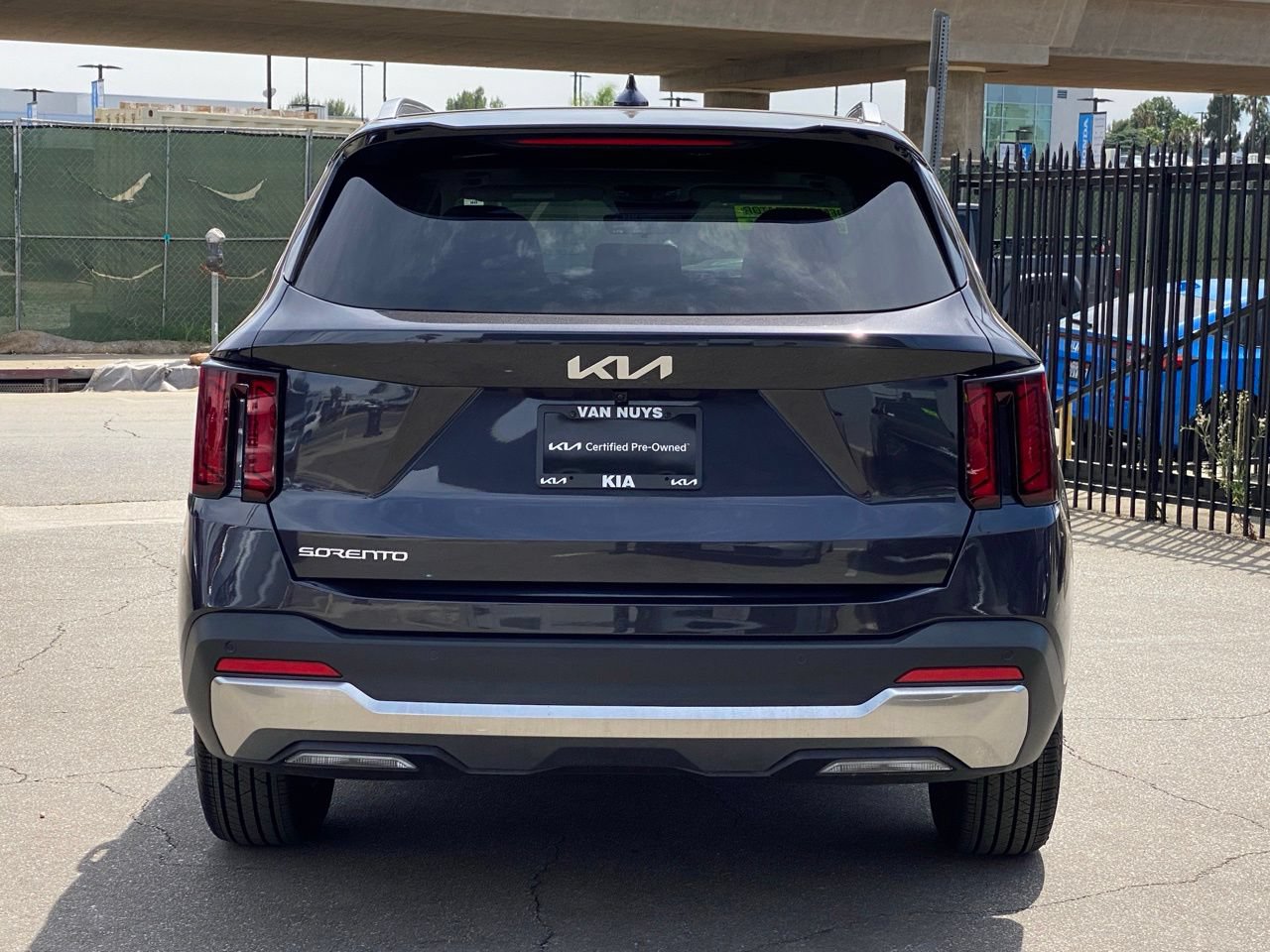 Certified 2025 Kia Sorento S w/ Panoramic Sunroof Package FWD image 5