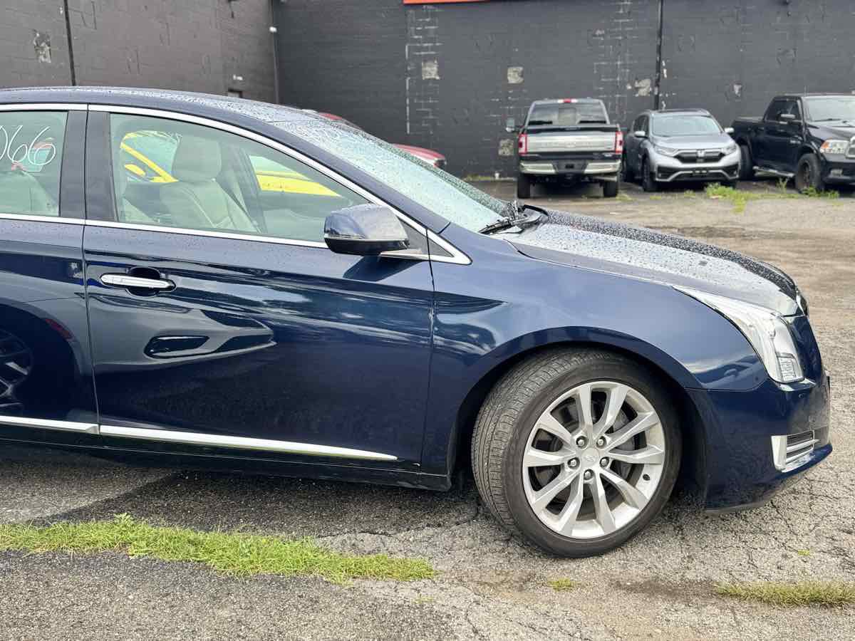 Used 2017 Cadillac XTS Luxury w/ Driver Awareness Package AWD/4WD image 3