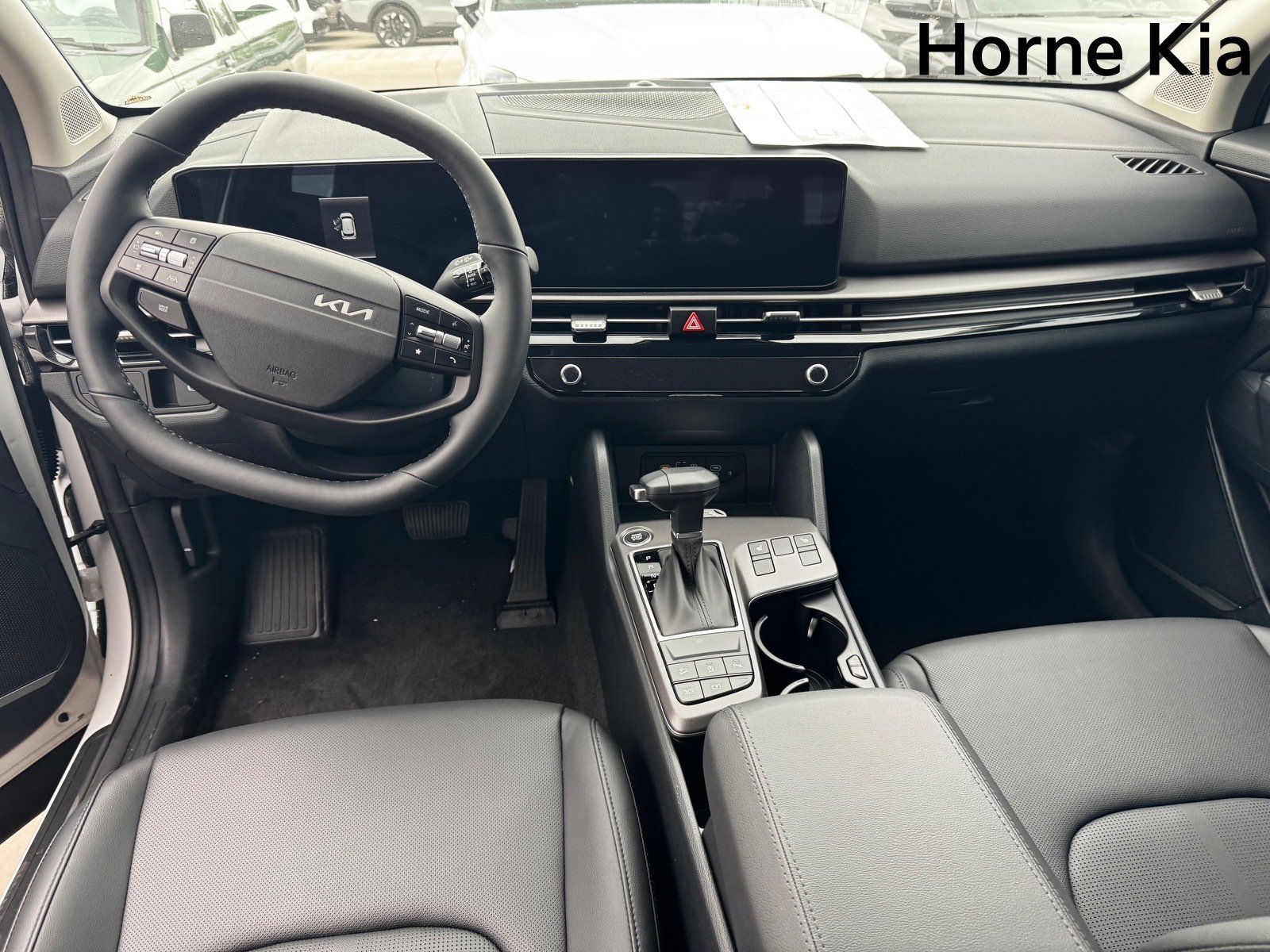 New 2026 Kia Sportage EX image 12