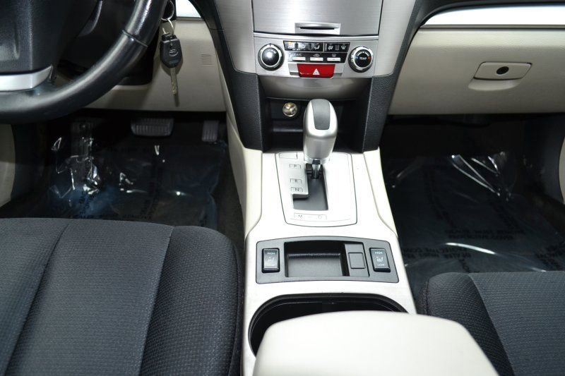 Used 2012 Subaru Outback 2.5i Premium w/ All-Weather Pkg image 23