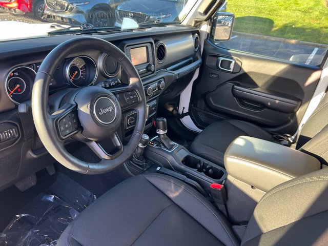 Used 2018 Jeep Wrangler Sport AWD/4WD image 37