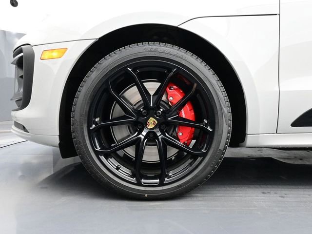 New 2026 Porsche Macan GTS AWD/4WD image 6