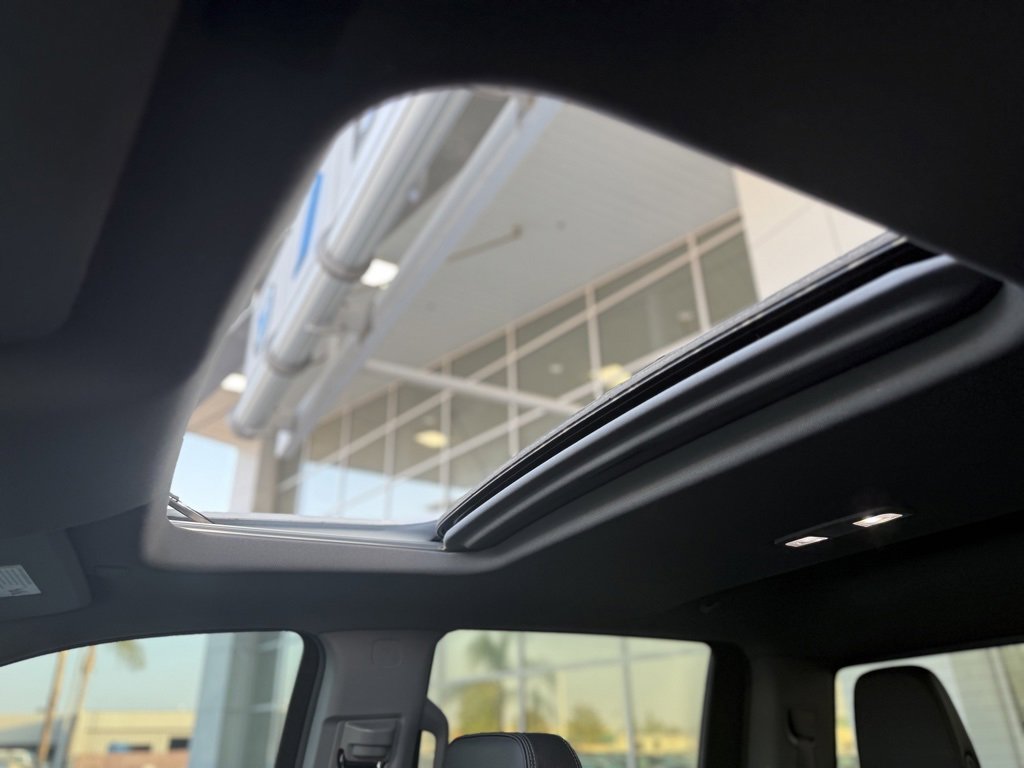 Used 2024 GMC Sierra 1500 Denali w/ Denali Reserve Package image 11