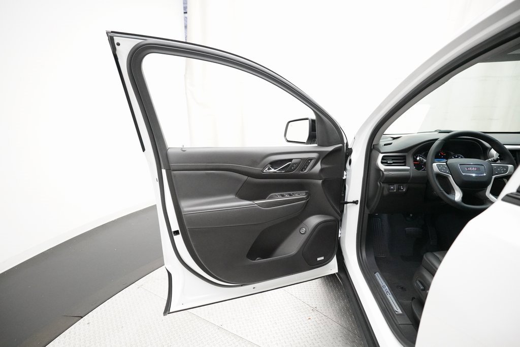 Certified 2023 GMC Acadia SLT w/ Elevation Edition image 29