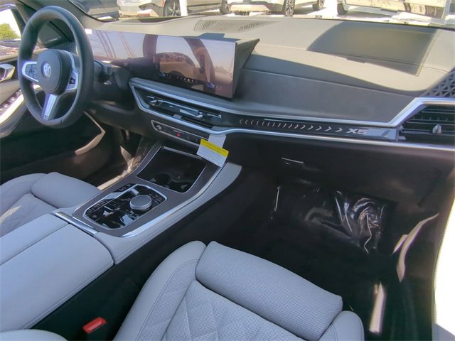 New 2026 BMW X5 xDrive40i w/ M Sport Package image 12