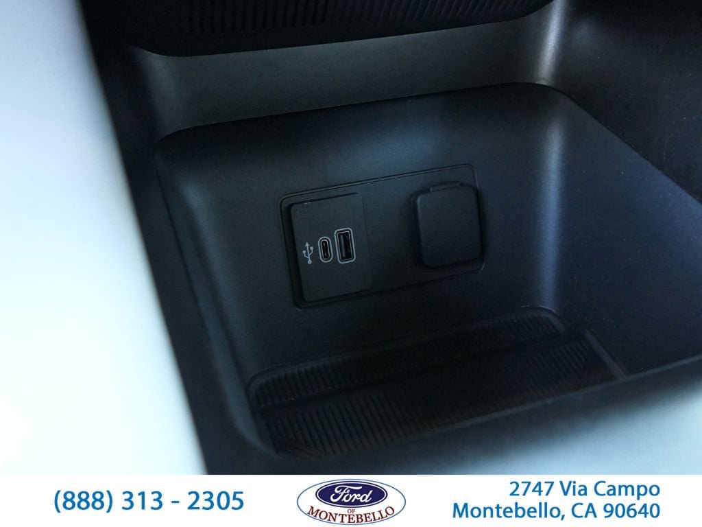 Used 2026 Ford Explorer Active w/ Active Comfort Package RWD image 23