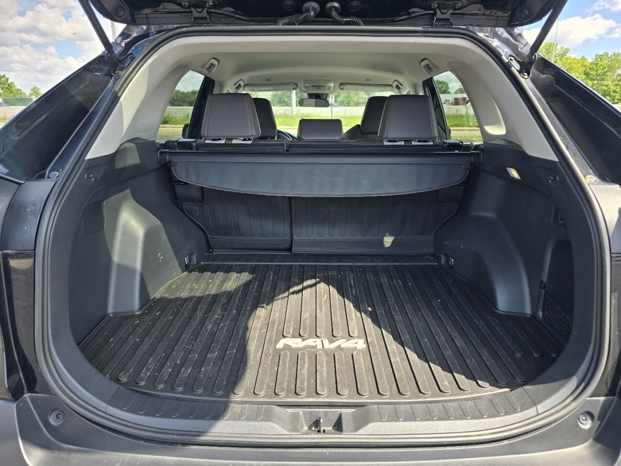 Certified 2024 Toyota RAV4 Adventure AWD/4WD image 17