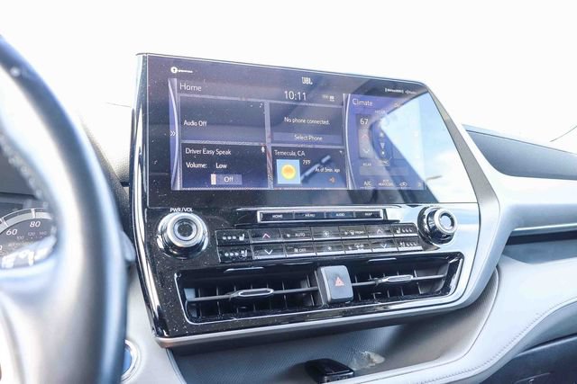 Used 2022 Toyota Highlander Limited AWD/4WD image 19