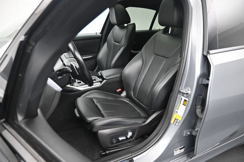 Used 2023 BMW 330e w/ Convenience Package RWD image 9