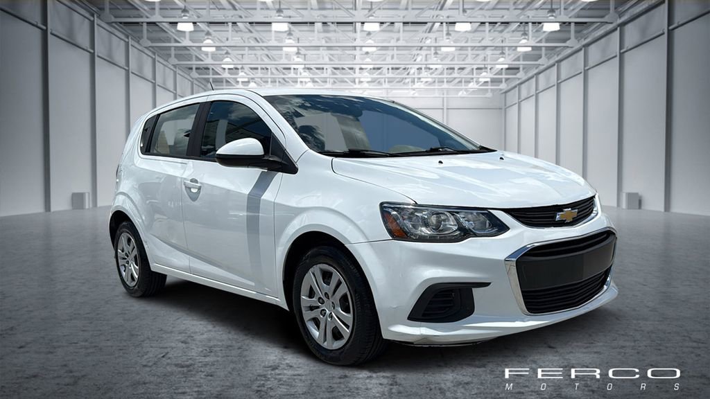 Used 2017 Chevrolet Sonic LT FWD image 7