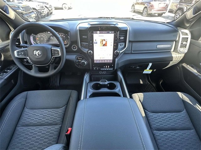 New 2026 RAM 1500 4x4 Crew Cab image 3