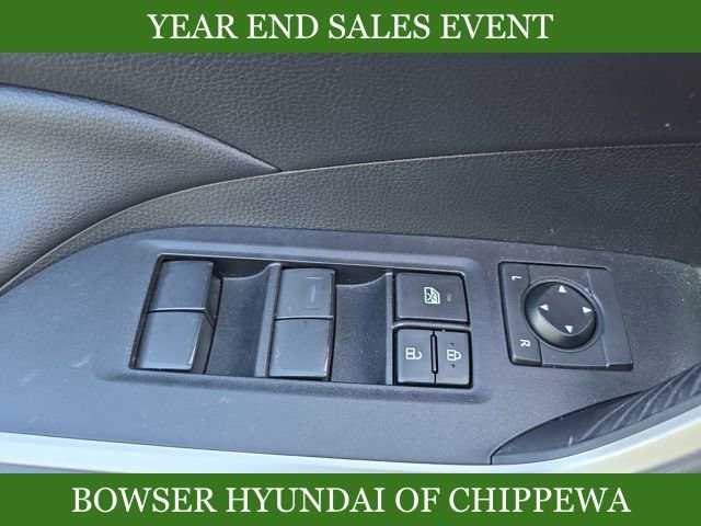 Used 2021 Toyota RAV4 XLE image 12