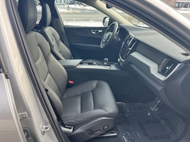 Certified 2025 Volvo XC60 B5 Plus image 15