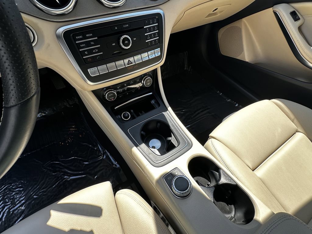 Certified 2020 Mercedes-Benz GLA 250 4MATIC image 32