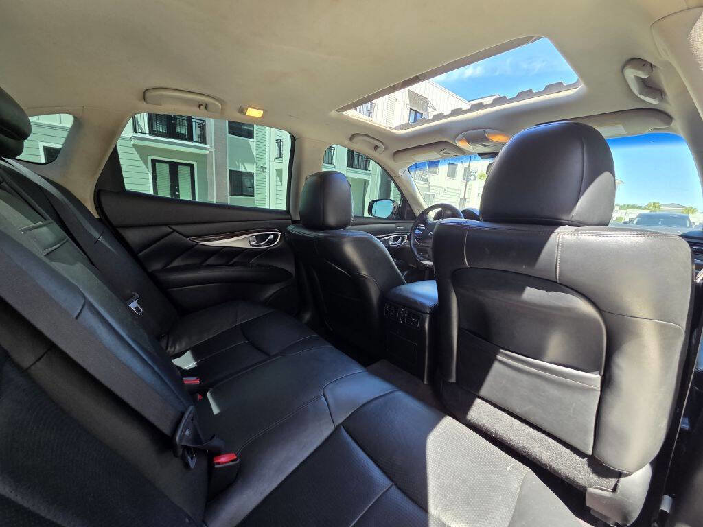Used 2015 INFINITI Q70 3.7 RWD image 45