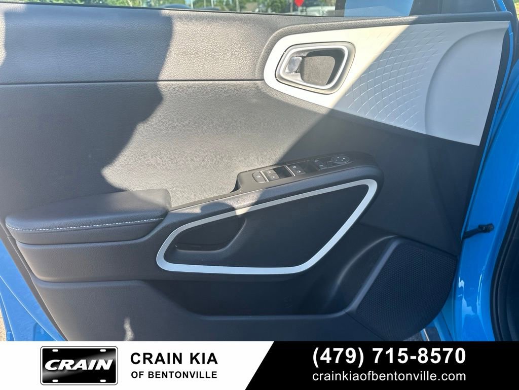 Certified 2024 Kia Soul GT-Line FWD image 13