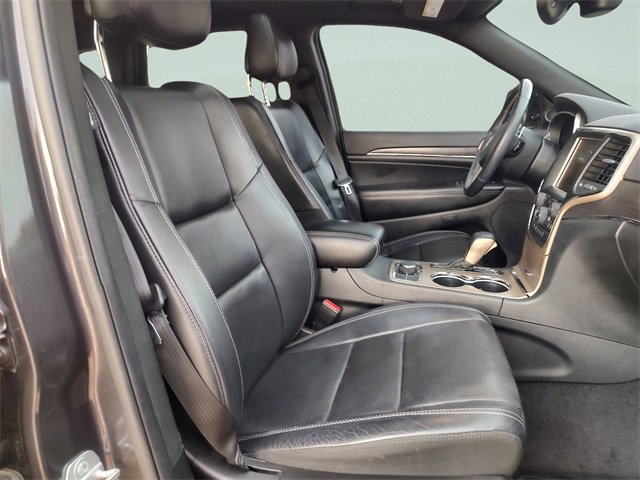Used 2017 Jeep Grand Cherokee Limited w/ Luxury Group II image 33