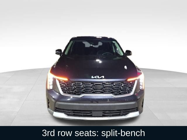 Used 2025 Kia Sorento LX image 10