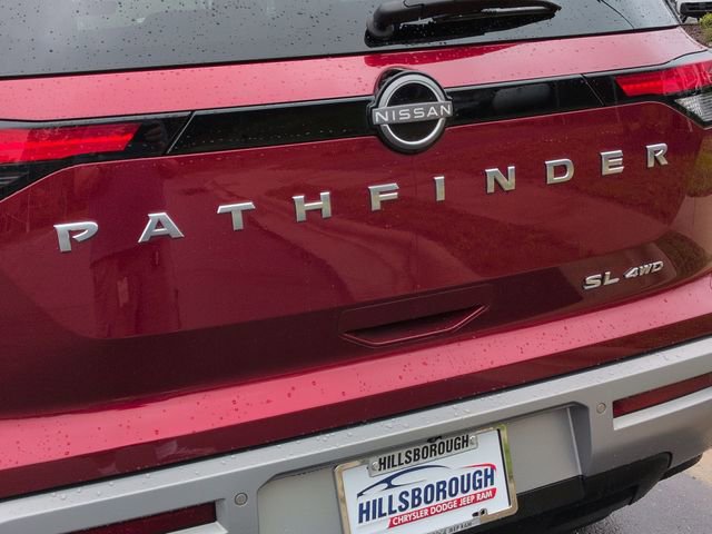 Used 2023 Nissan Pathfinder SL AWD/4WD image 22