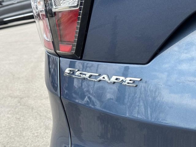Used 2018 Ford Escape SEL image 6