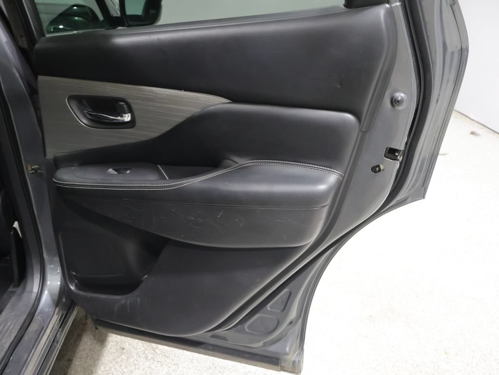 Used 2018 Nissan Murano SV AWD/4WD image 21