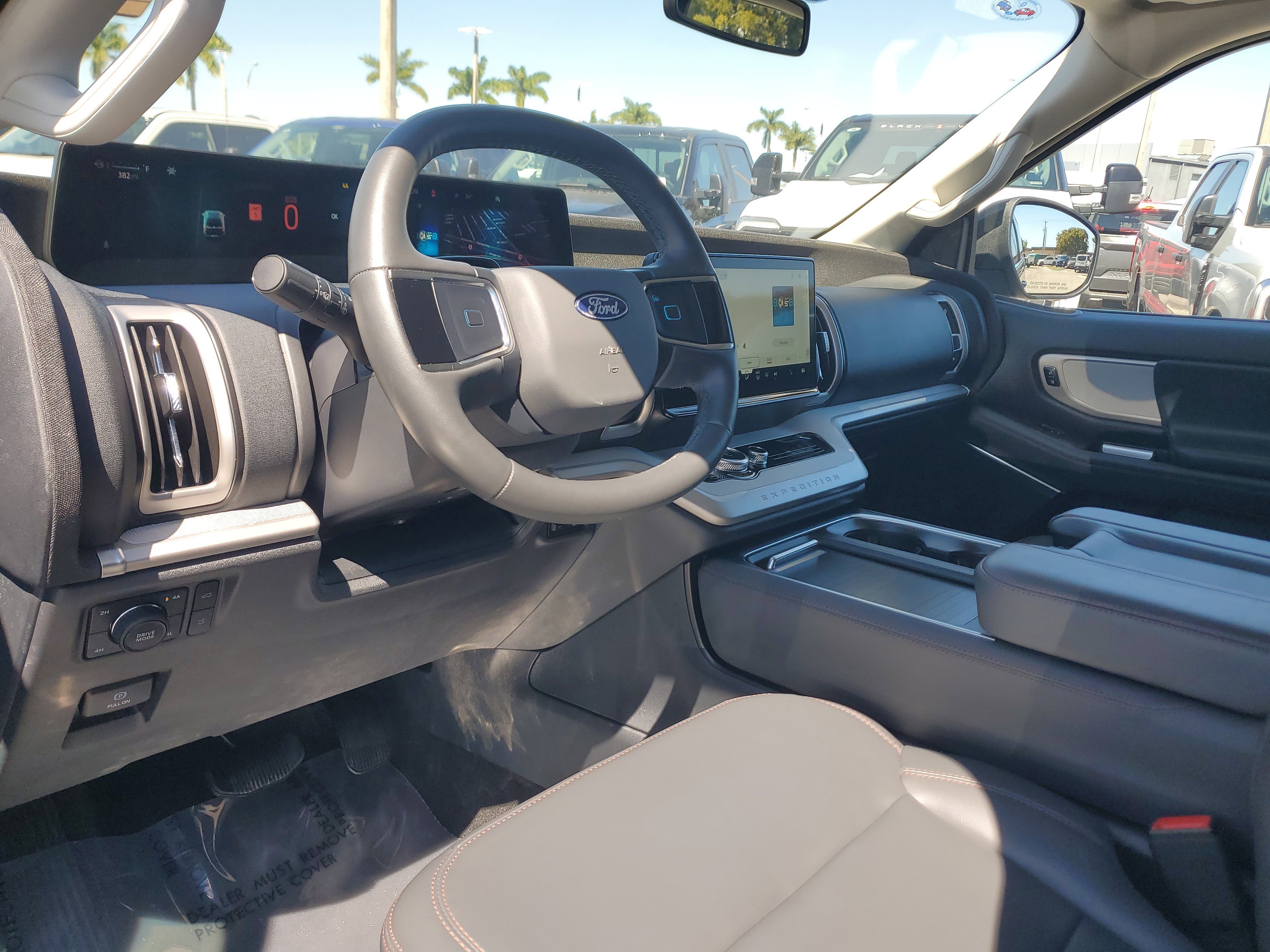 Used 2025 Ford Expedition Max Active image 9