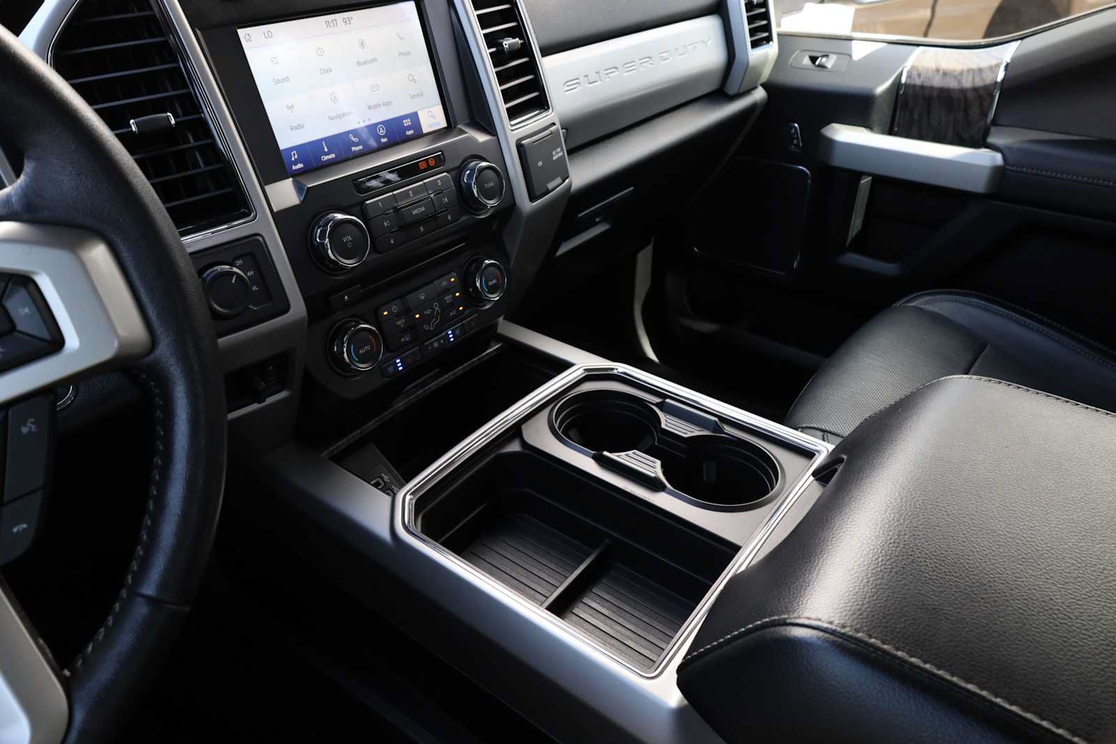 Used 2018 Ford F250 Lariat w/ Lariat Ultimate Package AWD/4WD image 21