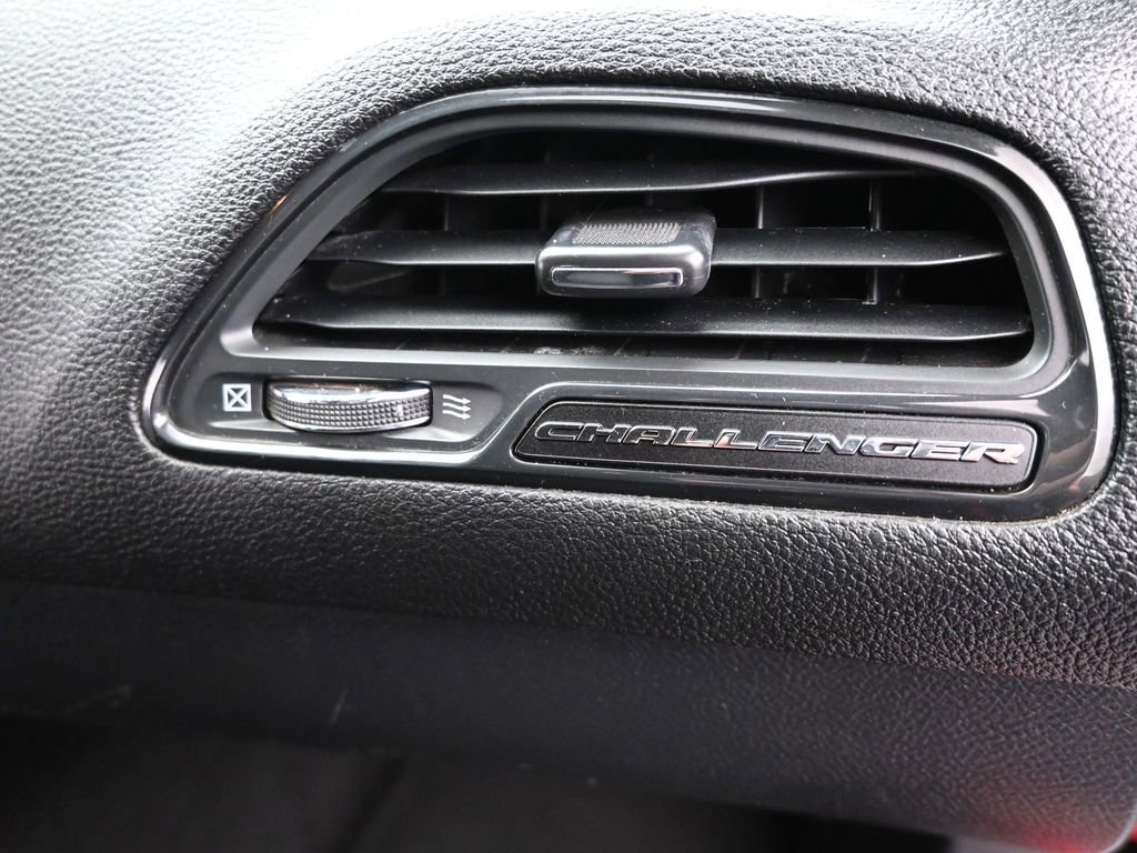 Used 2022 Dodge Challenger GT image 27