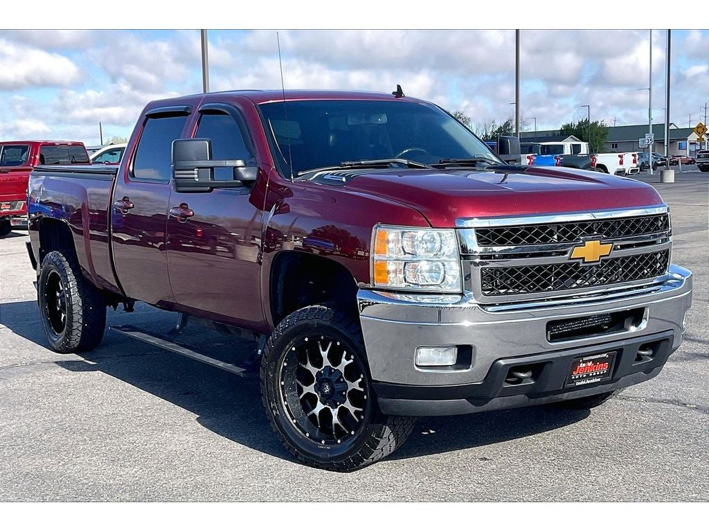Used 2013 Chevrolet Silverado 3500 LTZ w/ LTZ Plus Package AWD/4WD video 2