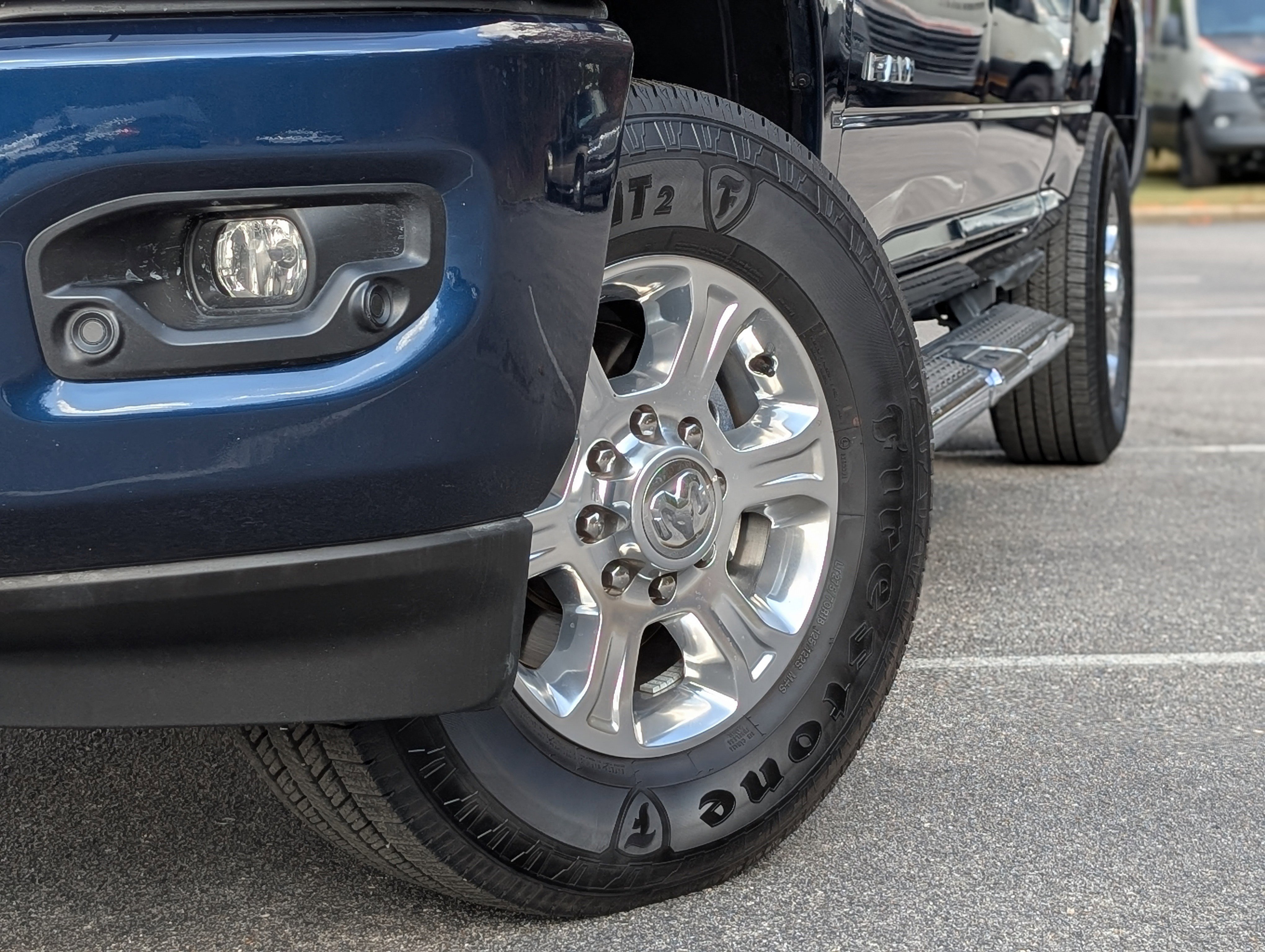 Used 2024 RAM 2500 Big Horn w/ Sport Appearance Package image 33