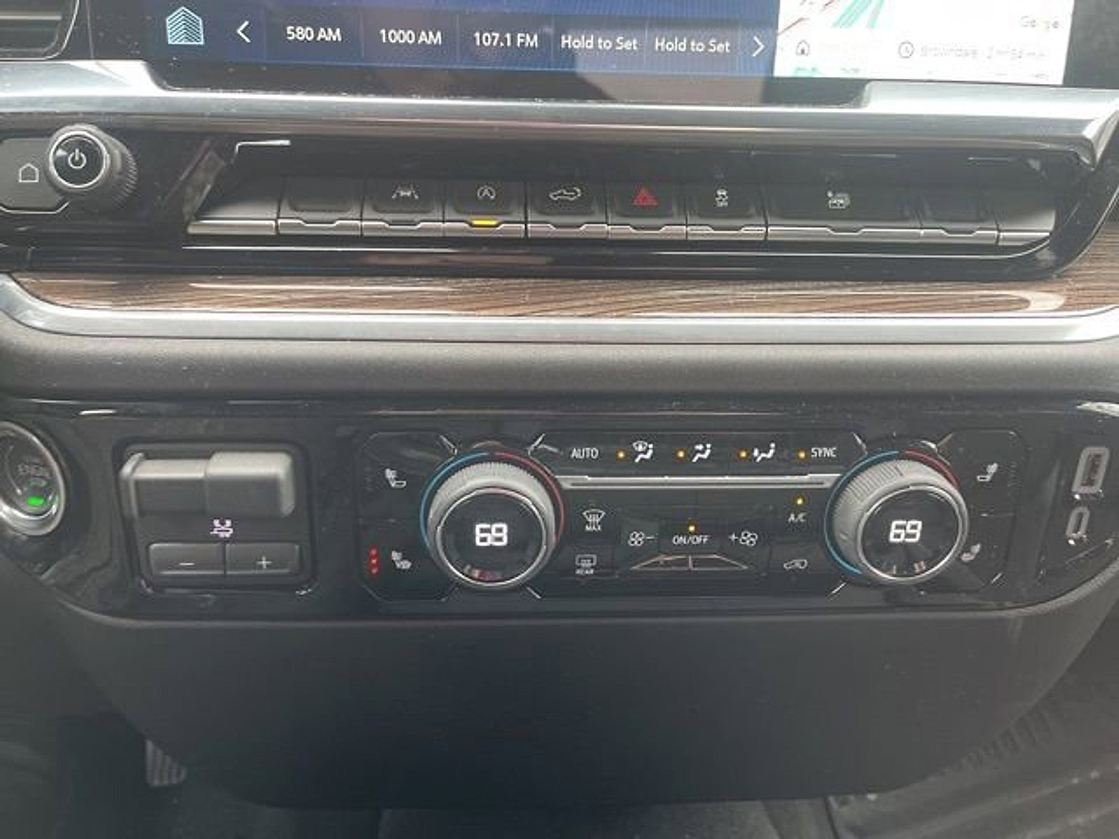 Certified 2026 Chevrolet Silverado 1500 LT image 18