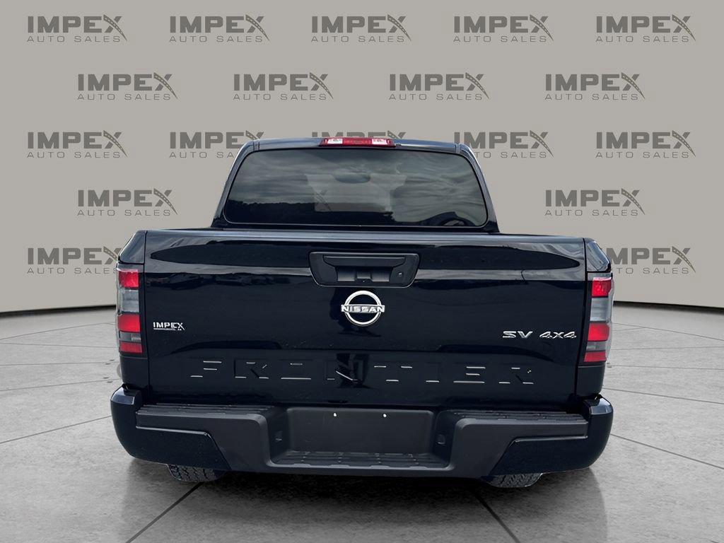 Used 2023 Nissan Frontier SV image 4